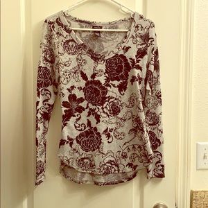 Black and gray sweater